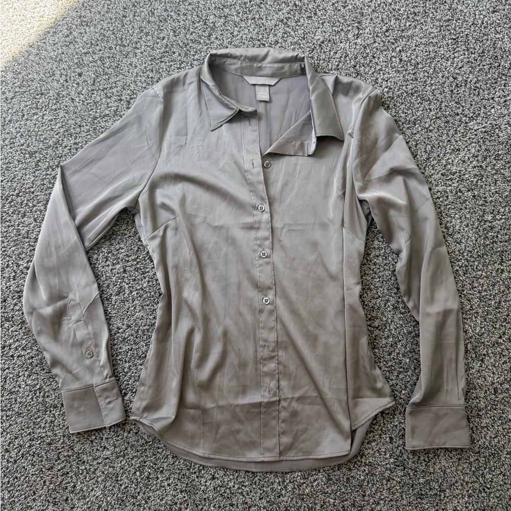 Button up women’s long sleeve